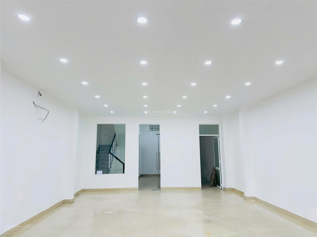 Bán nhà 3 tầng mặt tiền tôn đức thắng