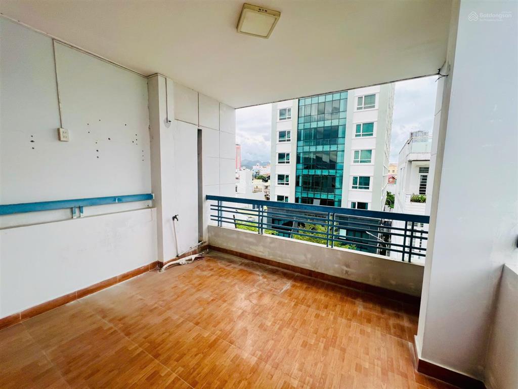 Bán nhà mặt tiền huỳnh thúc kháng  ngang 9.02  109,6m2  17 tỷ 5