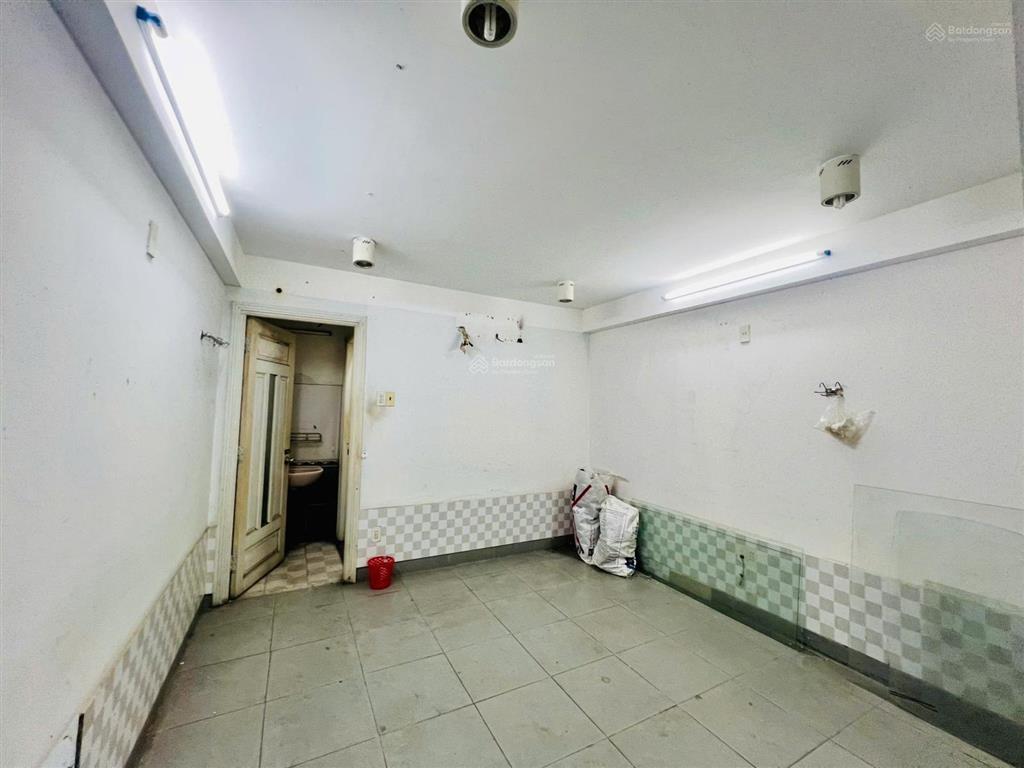 Bán nhà mặt tiền huỳnh thúc kháng  ngang 9.02  109,6m2  17 tỷ 5