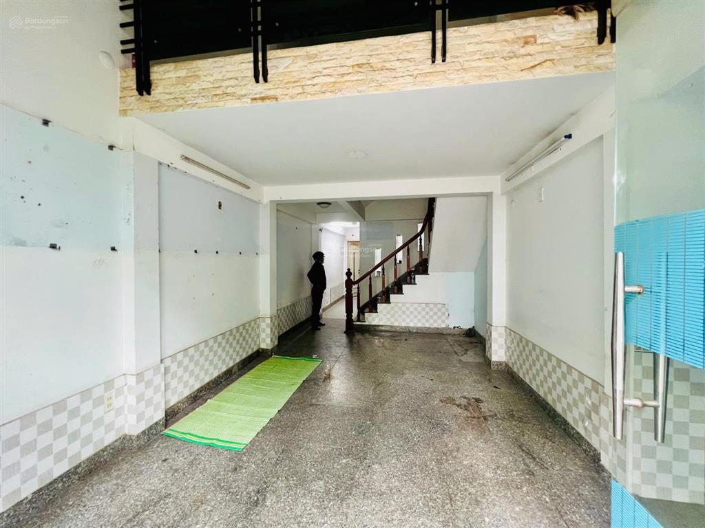Bán nhà mặt tiền huỳnh thúc kháng  ngang 9.02  109,6m2  17 tỷ 5