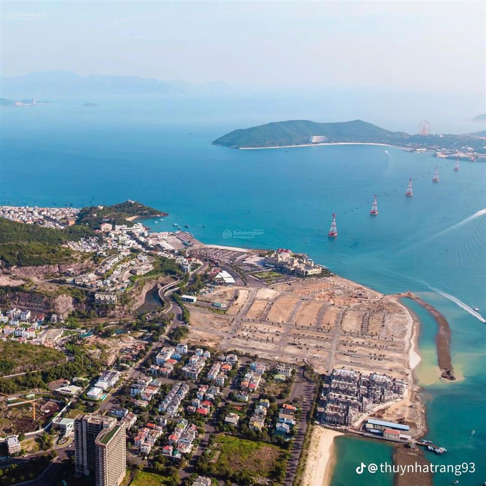 Biệt thự đơn lập 240m2  ngang 15  dtxd 367,4m2  đông bắc  33 tỷ 750  vinhomes pearl bay