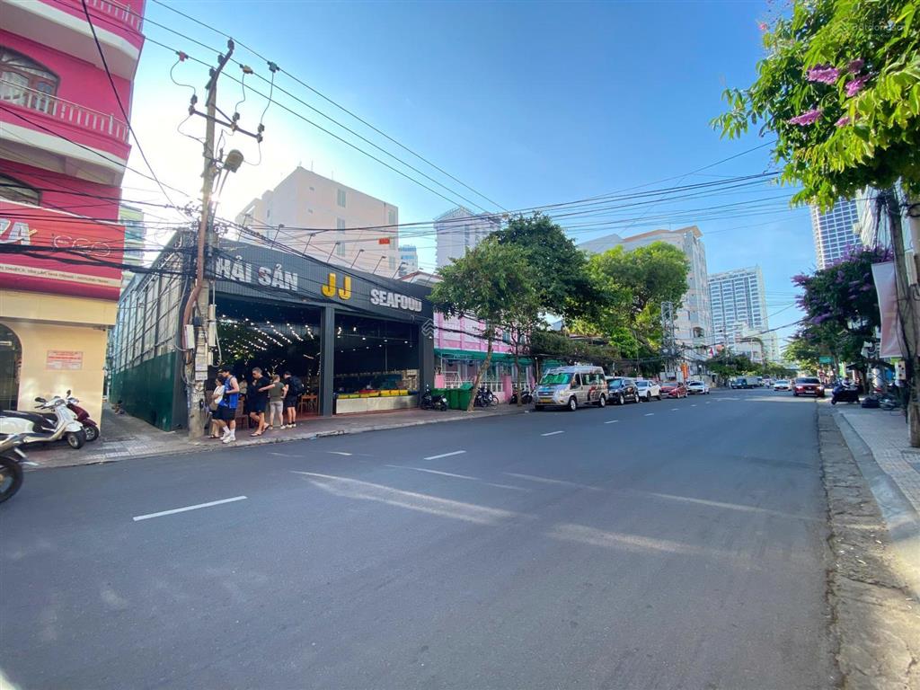 Bán đất 2mt phố tây nguyễn thiện thuật 448.8m2  ngang 11  xây ks 20 tầng  chỉ 310tr/m2