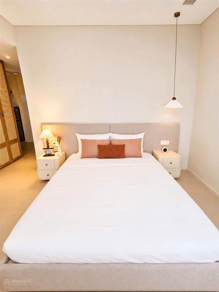 Bán căn paramount công chúa, nhỏ nhỏ xinh xinh, nhưng view thì nhức nách. căn số 08 tầng 2x ạ