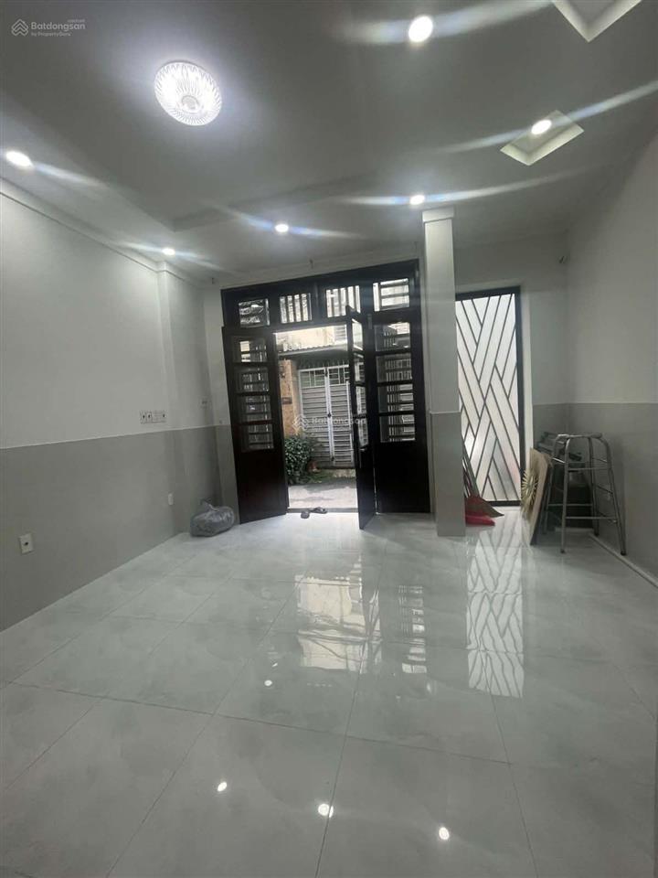 Bán nhà riêng đường số 8 gò vấp 40m2 giá nhỉnh 5tỷ (tl)