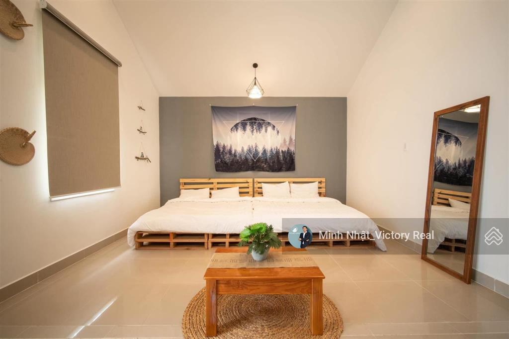 Villa đẹp ăn tết, 2 mặt tiền, cách trường đại học đà lạt 500m