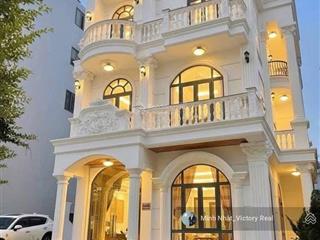 Giảm mạnh 28 tỷ còn 23 tỷ khách sạn diện tích sàn 576m2 đà lạt