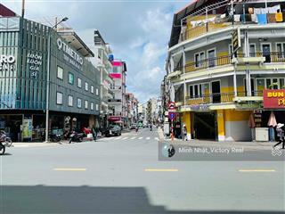 Bán khách sạn trung tâm đà lạt, 13 phòng, có thang máy, cách chợ đêm đà lạt 400m