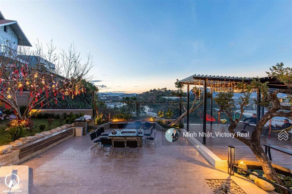 Bán villa sân vườn, biệt thự đà lạt diện tích lớn 1400m2 view đẹp, có dòng tiền