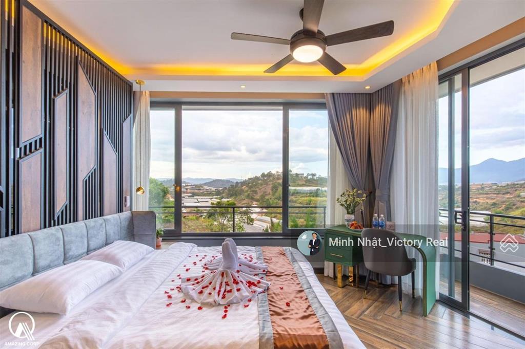 Bán villa sân vườn, biệt thự đà lạt diện tích lớn 1400m2 view đẹp, có dòng tiền