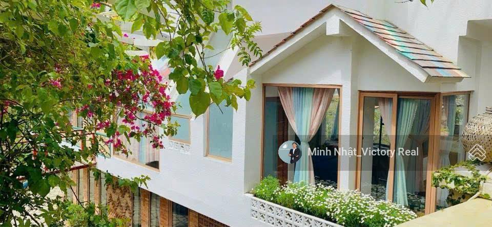 Bán villa đà lạt có dòng tiền gần 500m2, 18 phòng, có dòng tiền, đường hoàng hoa thám