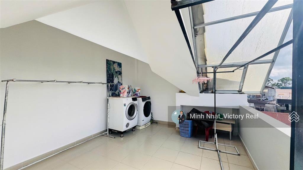 Giảm sâu bán gấp nhà đà lạt đẹp, xây kiên cố, giá tốt, gần trường đại học đà lạt