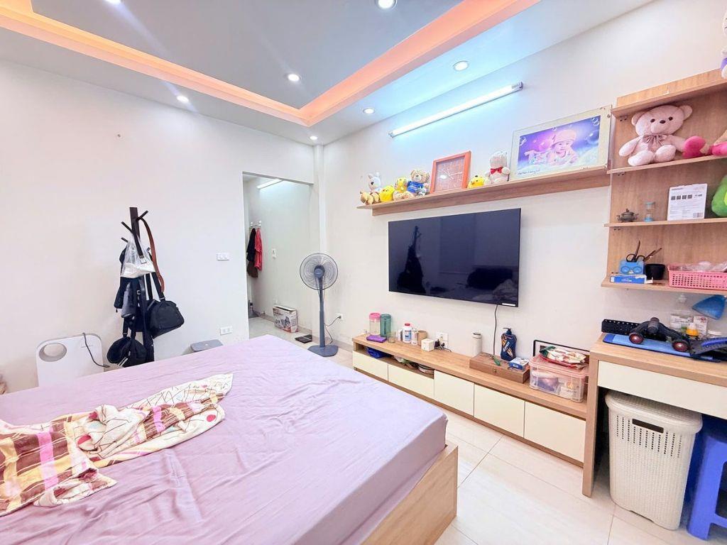 Phân Lô Ô Tô Đỗ Cửa Ngày Đêm Nguyễn Khang, Cầu Giấy, 53m, 6 Tầng, 2 Mặt Tiền, 20,9 Tỷ.