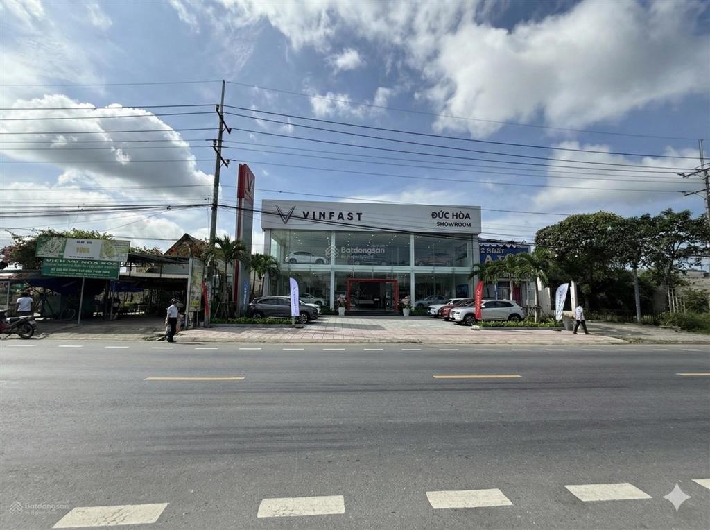 Bán gấp đất mặt tiền đường 823 tây ninh (long an cũ) ngang 5m gần 300m2 chỉ 5 tỷ đồng
