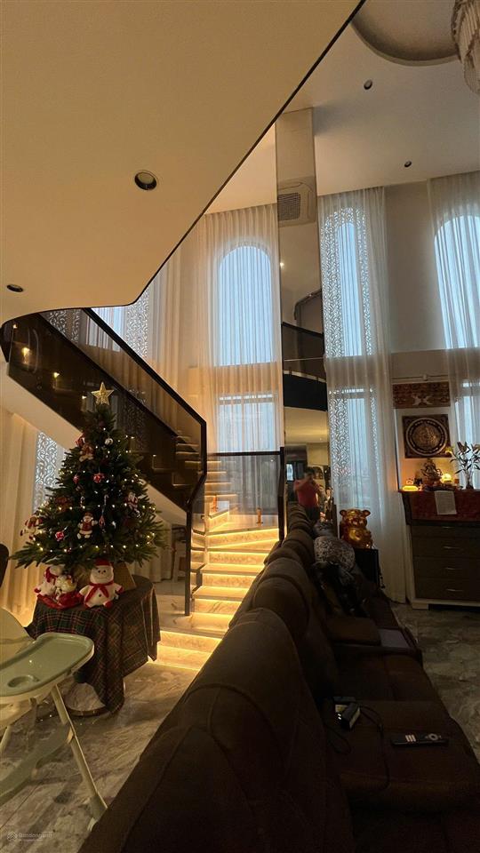 Bán tòa nhà góc 2mt lê quang định, gò vấp  dt 7.9x25m  hầm 7 tầng  hđt 200tr/th  giá 65 tỷ