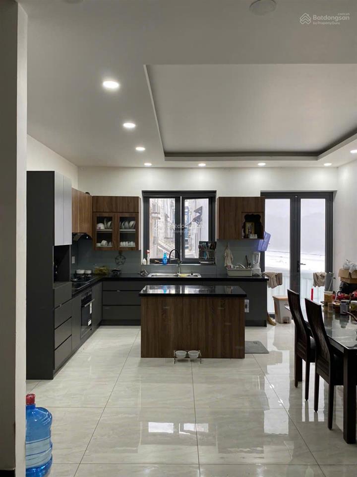 Chính chủ bán nhà ở mt đường số 8, tp thủ đức  dt 7x17m  4 tầng  giá 17 tỷ
