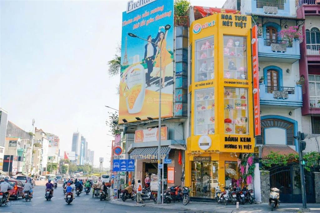 Chính chủ bán nhà mt ngay đinh tiên hoàng, q1  4,4x19m  hđt 55tr/th  gía 23 tỷ