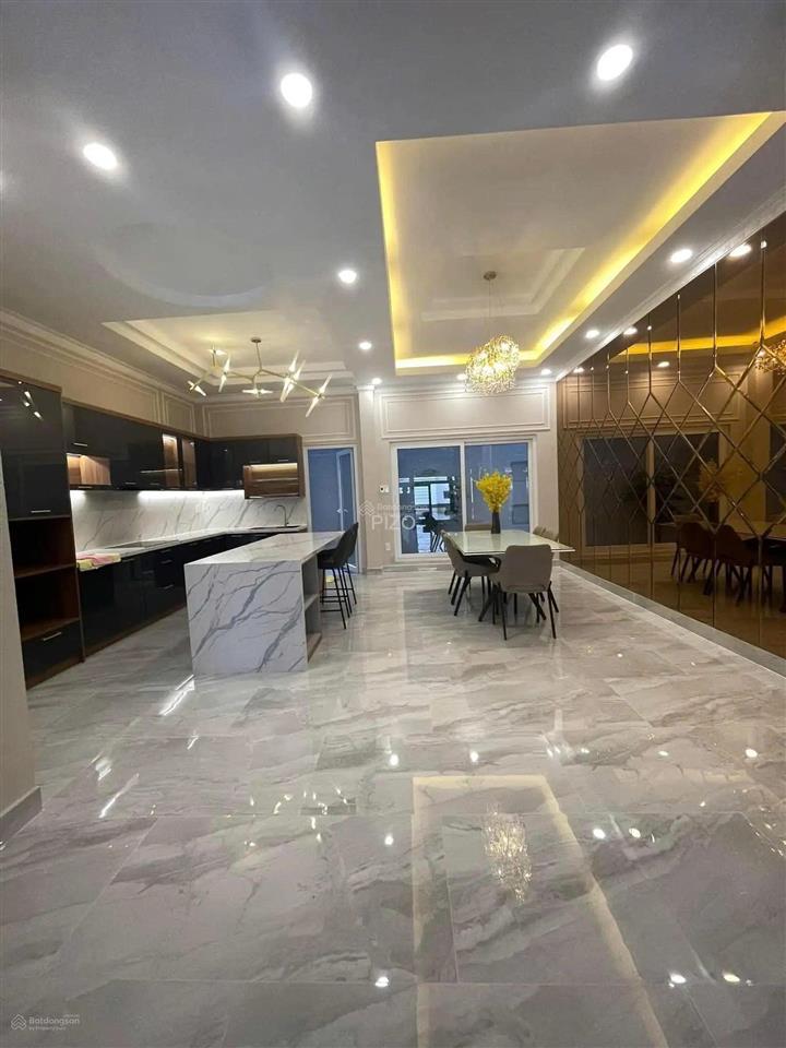 Chính chủ bán nhà hxh võ thị sáu, quận 1  dt 6,5x18m  3 tầng  gía 28 tỷ