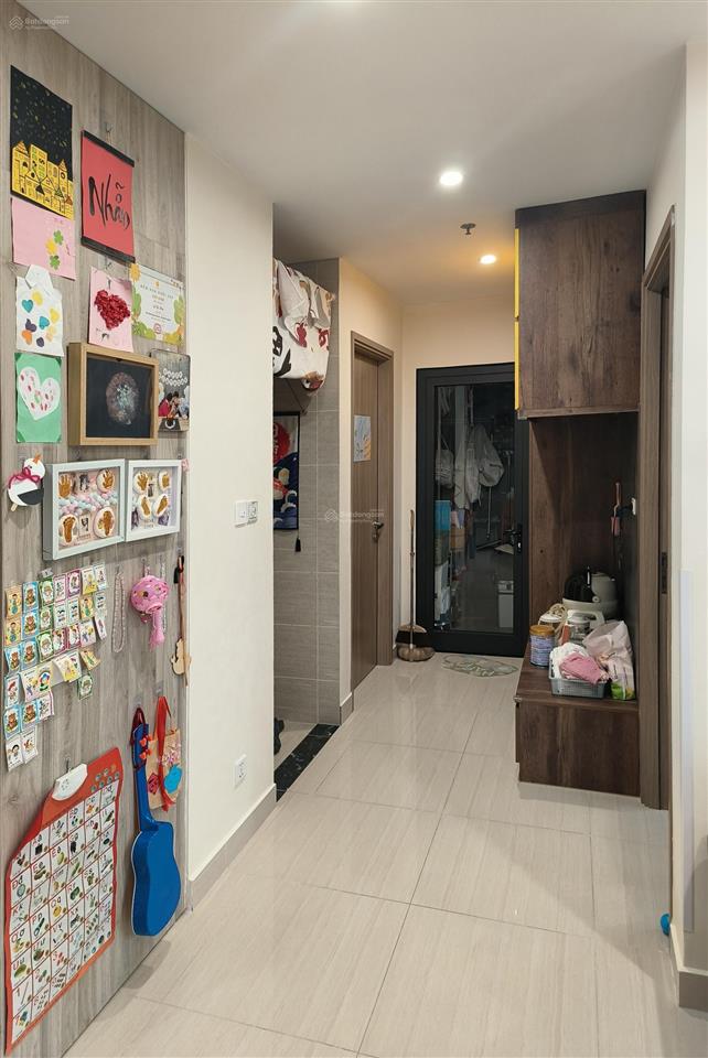 Cần bán căn hộ chính chủ 2n1vstòa s206kđt vinhomes ocean park 1