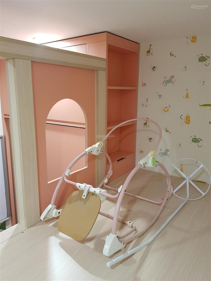 Cần bán căn hộ chính chủ 2n1vstòa s206kđt vinhomes ocean park 1