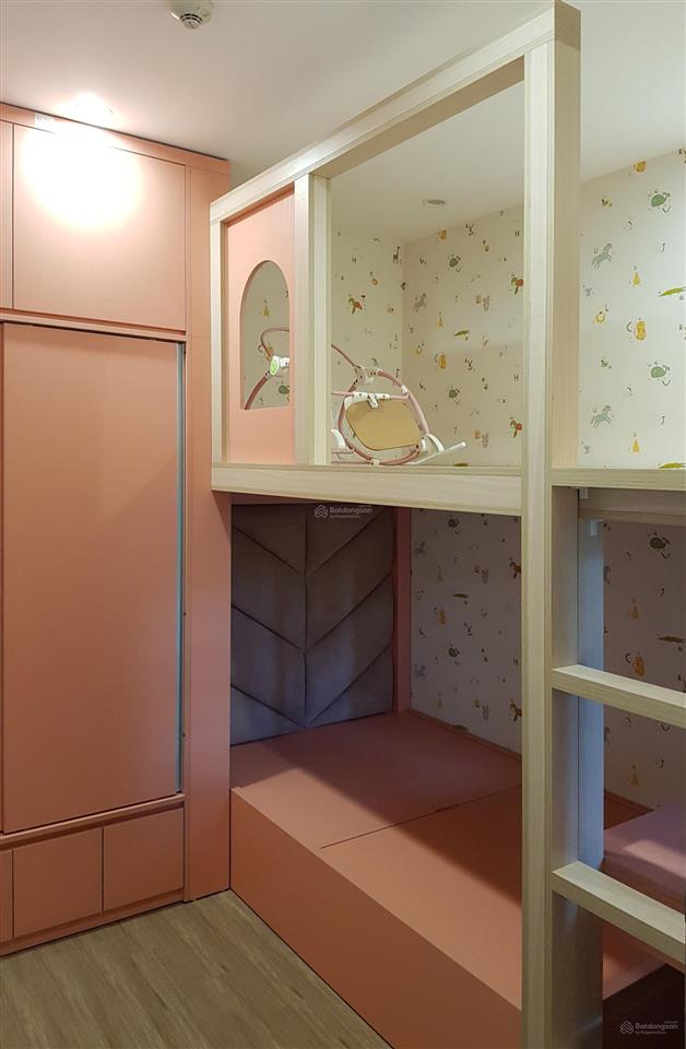 Cần bán căn hộ chính chủ 2n1vstòa s206kđt vinhomes ocean park 1