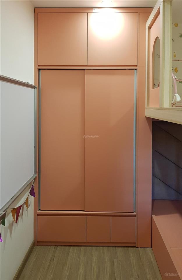 Cần bán căn hộ chính chủ 2n1vstòa s206kđt vinhomes ocean park 1