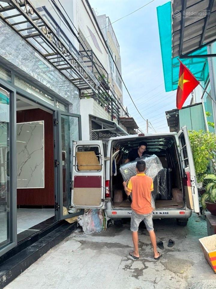 Nhà mới đẹp lung linhhxhtặng full nội thất42m22tầngngay chợ gần hiệp thành citygiá 4.26 tỷ tl