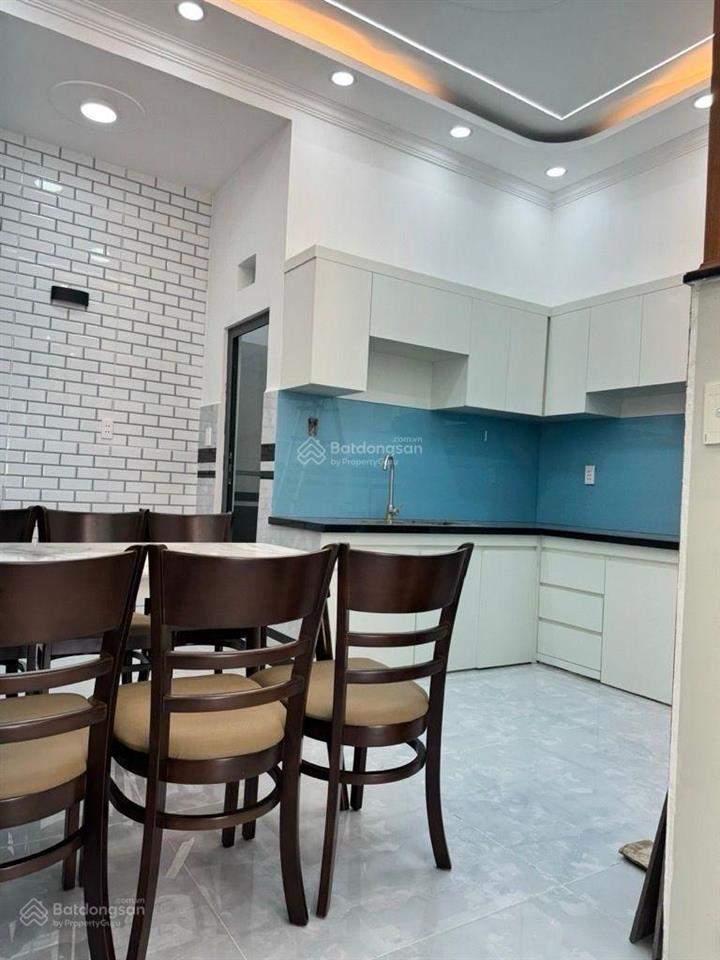 Nhà mới đẹp lung linhhxhtặng full nội thất42m22tầngngay chợ gần hiệp thành citygiá 4.26 tỷ tl