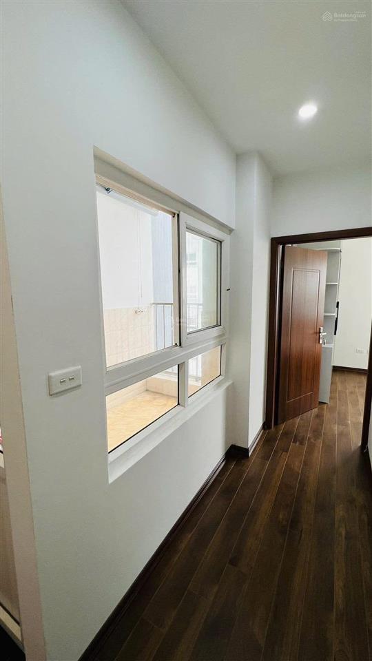 Bán căn hộ toà nhà helios tower 75 tam trinh dt 72m2 số phòng ngủ 2 + 2 vệ sinh ful.nội thất