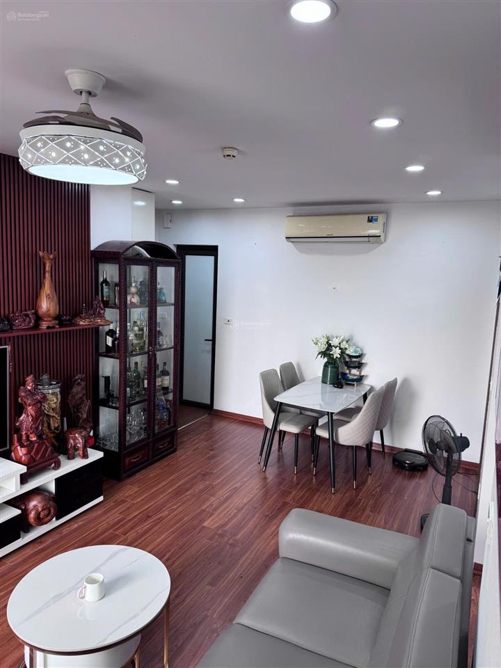 Bán căn hộ toà no2 chung cư ba hàng a  282 lĩnh nam dt 67m 2pn, 2vs căn góc full nội thất