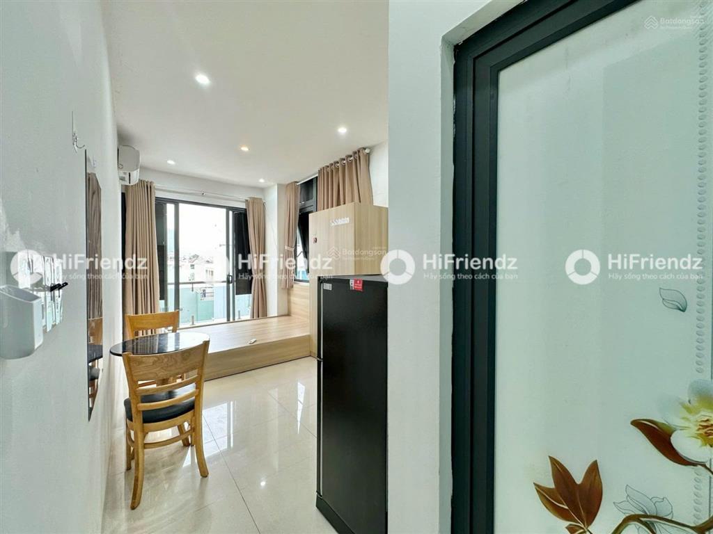 Căn hộ 40m2 ban công full nội thất khánh hội, quận 4 giáp quận 1 gần phố đi bộ nguyễn huệ
