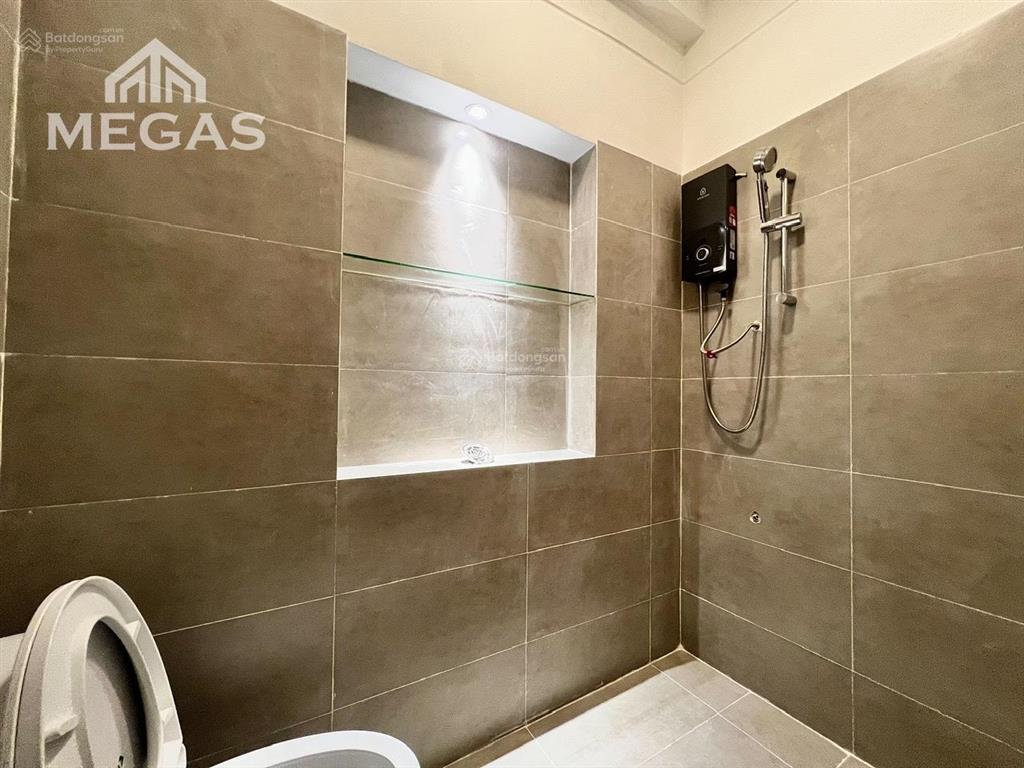 Căn hộ ban công & cửa sổ full nội thất nhà mới xây trung tâm quận 1 gần quận 3 hồ con rùa