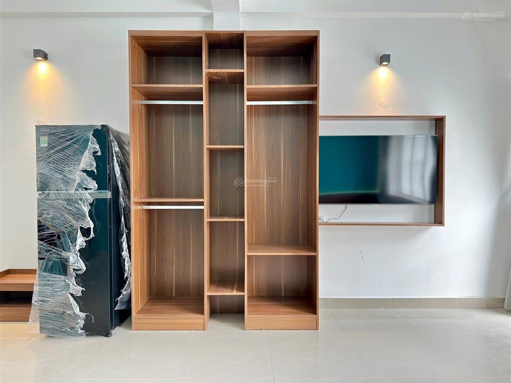 Căn hộ 50m2 ban công full nội thất gần hồ con rùa chợ tân định quận 3 giáp quận 1,10