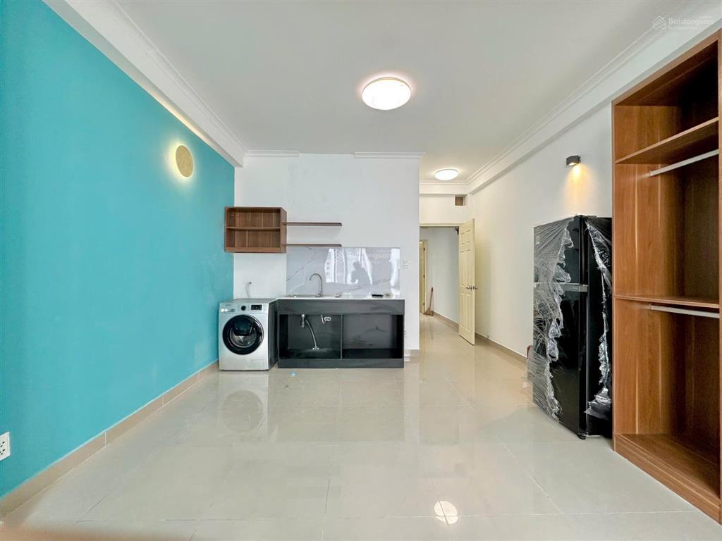 Căn hộ 50m2 ban công full nội thất gần hồ con rùa chợ tân định quận 3 giáp quận 1,10