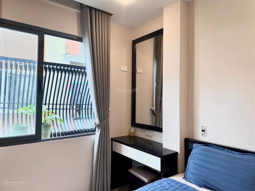 Căn hộ cửa sổ, full nội thất gần phố đi bộ bùi viện & chợ bến thành quận 1 giáp quận 3,10,5