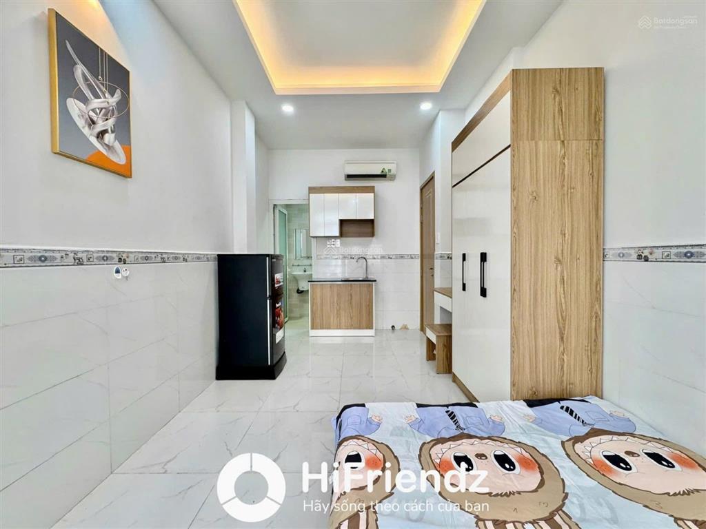 Căn hộ ban công full nội thất ngay trung tâm quận 10 gần vạn hạnh mall chợ hoa hồ thị kỷ giáp q3,1