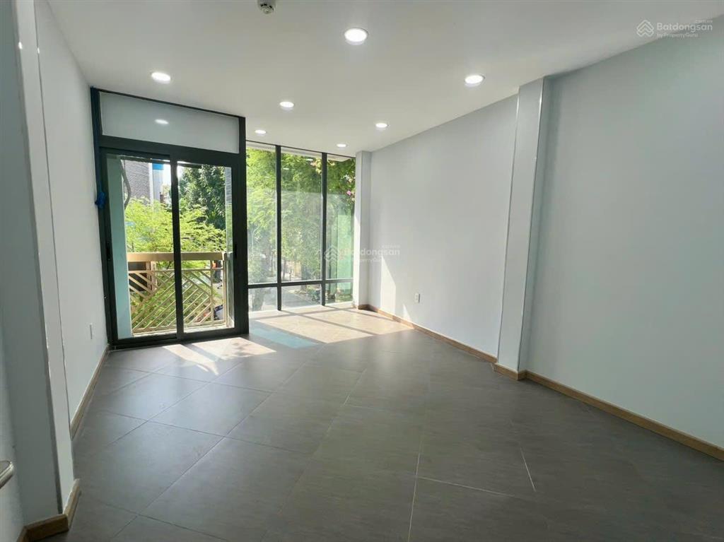Cho thuê nhà mặt tiền võ văn tần, quận 3  210m²  80 triệu/tháng  có thương lượng