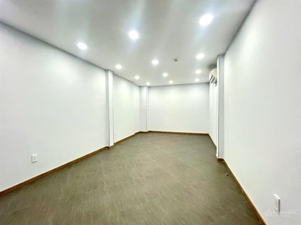Cho thuê nhà mặt tiền võ văn tần, quận 3  210m²  80 triệu/tháng  có thương lượng