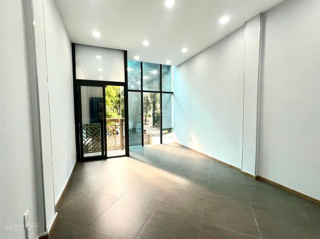 Cho thuê nhà mặt tiền võ văn tần, quận 3  210m²  80 triệu/tháng  có thương lượng