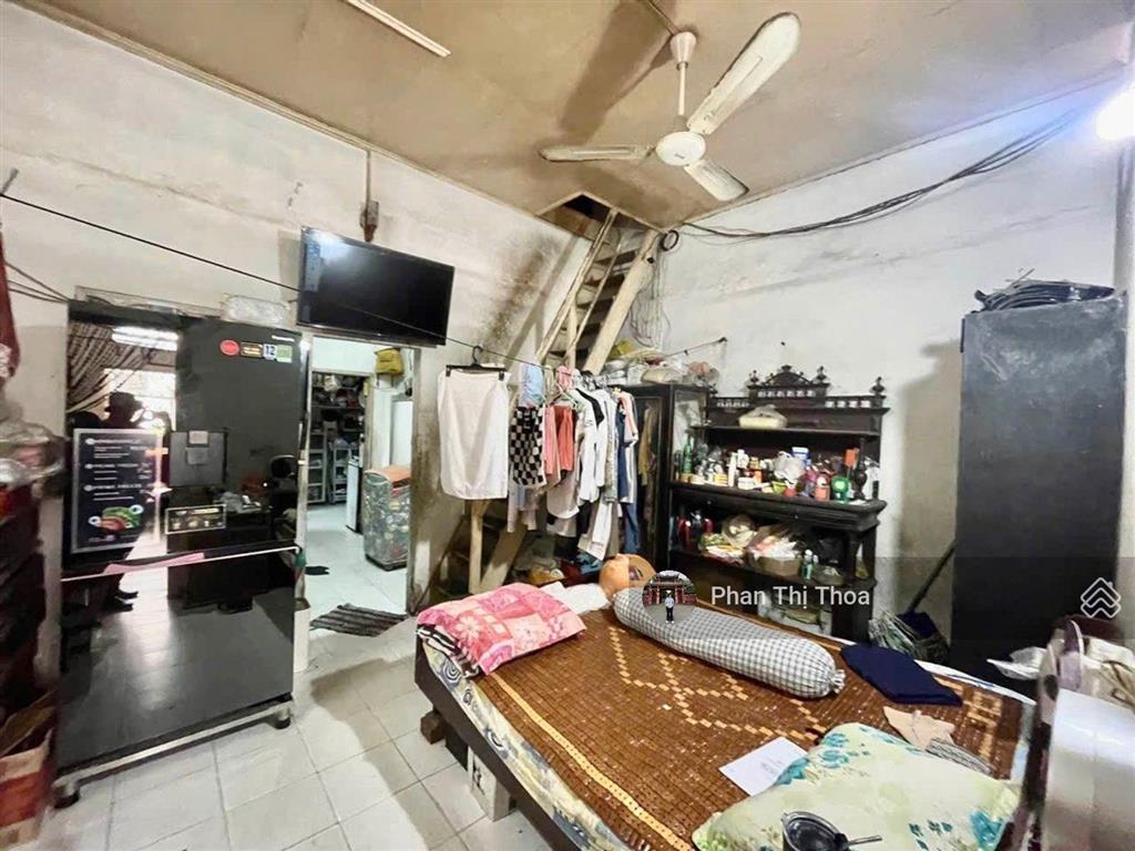 Sát chợ bà chiểu, bạch đằng giáp các quận  65m2, ngang 4,7m, cũ tiện xây mới  nhỉnh 10,6ty