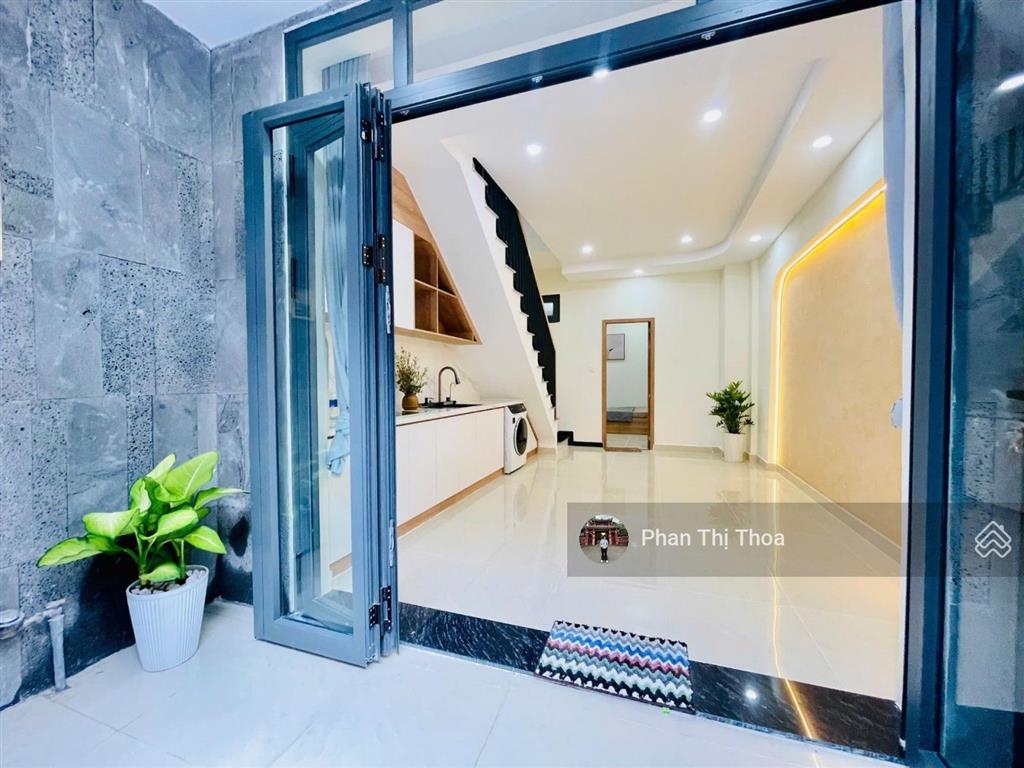 Nhà mới sẵn nội thất ngay bxmđ, cầu bình lợi  hẻm 4m thông  45m2, 3 tầng, 4pn  nhỉnh 8,6ty