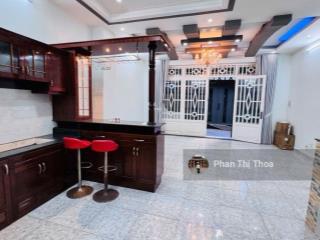 Nhà tốt, giá rẻ, gia đình ở lâu dài  50m2, 4 tầng, 5pn  hoàng hoa thám, giáp chợ  nhỉnh 8,5ty