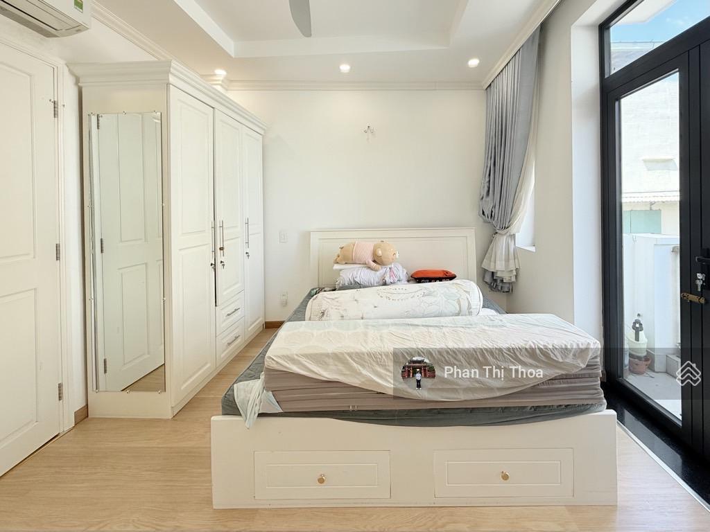 Giảm sâu 2 tỷ chỉ còn 7,99 tỷ, chốt ngay hẻm lớn nhất bùi đình túy  60m2, 4 tầng, hoàn công đủ