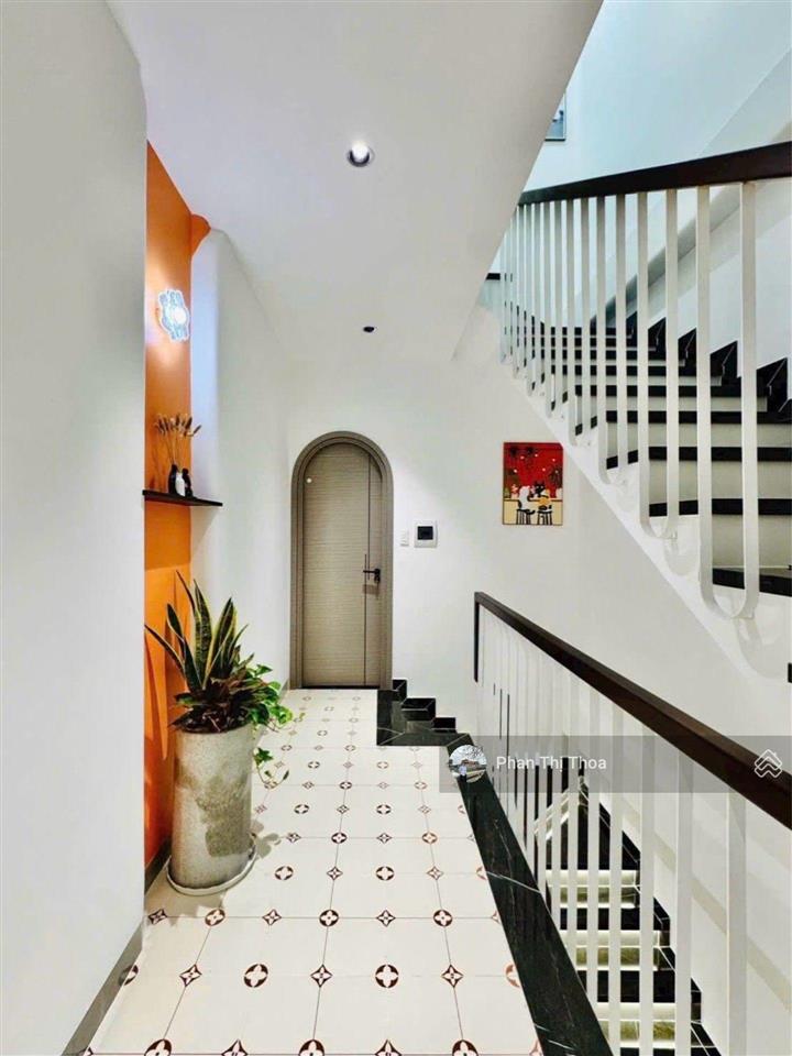 Chủ gấp bán nhà mới sẵn nội thất  phố ẩm thực bùi đình túy  60m2, vuông vức, có pn trệt  8,7ty