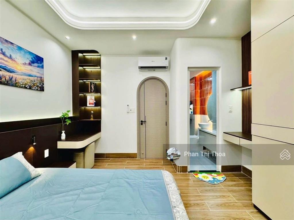 Chủ gấp bán nhà mới sẵn nội thất  phố ẩm thực bùi đình túy  60m2, vuông vức, có pn trệt  8,7ty
