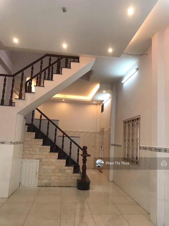 Hiếm bán  chủ thiện chí  võ duy ninh, 5p đi sang quận 1  3 tầng, vuông vức, hoàn công đủ  6,4ty