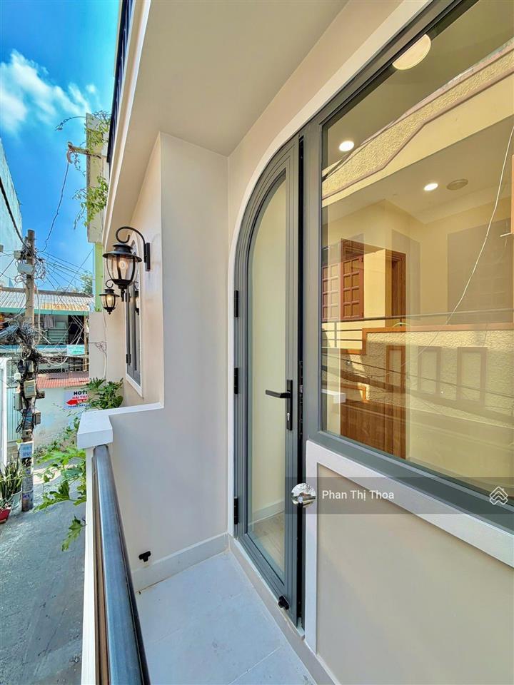 Nhà mới sẵn nội thất, ngay phố ẩm thực vạn kiếp  ngang lớn 4m, tiện kinh doanh  5,7 tỷ