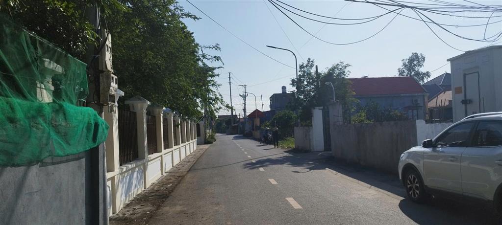 12 lô đất nền vị trí trung tâm cổng lõi kcn tràng duệ 3 ngay lg, giá nhỉnh 10tr/m2 hạ tầng sẵn sổ