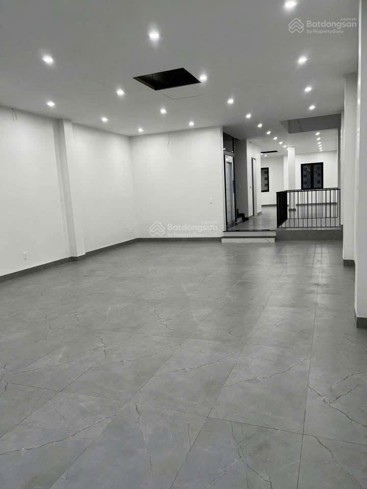 Cho thuê tòa nhà 99 đường c18, phường 12, quận tân bình (phường bảy hiền hiện tại)