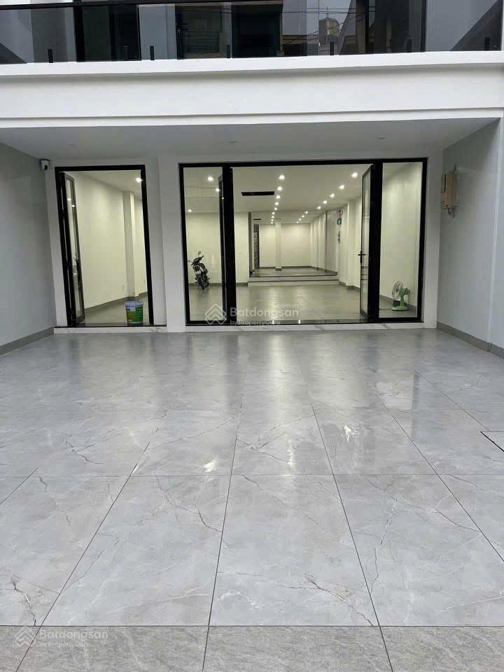 Cho thuê tòa nhà 99 đường c18, phường 12, quận tân bình (phường bảy hiền hiện tại)