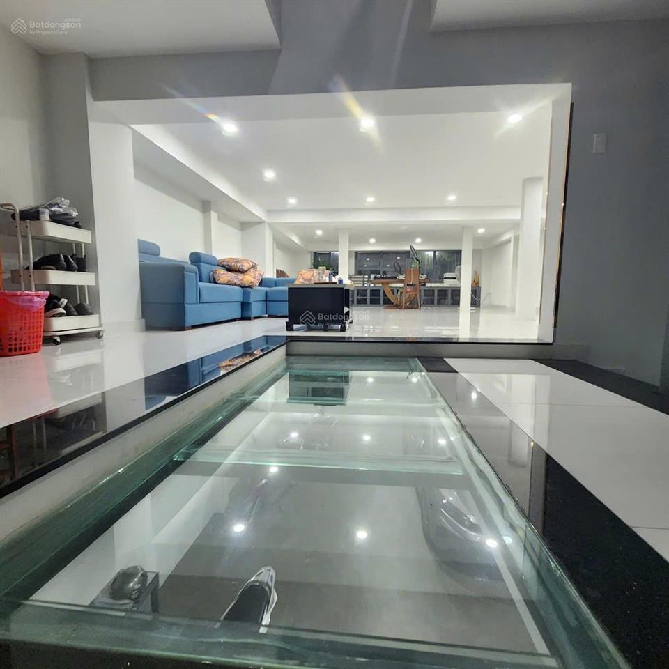 Cho thuê nhà mặt tiền 68b đồng đen, phường 14, quận tân bình